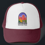 Gorra De Camionero Parque nacional de los Cañonlands Vintage Utah<br><div class="desc">Diseño de obras de arte vectorial en las tierras de los cañones. El parque es conocido por su espectacular paisaje desértico tallado a orillas del río Colorado. La isla del cielo es una inmensa mesa con vistas panorámicas,  de tope plana.</div>
