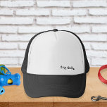 Gorra De Camionero Personalizado de impresión de papel de máquina Min<br><div class="desc">Para pasear al perro con un estilo subestimado, a cualquier padre de perro le encantará este sencillo y minimalista y afligido sombrero de camionero "papá de perro" con una minúscula huella de pata como puntuación. El texto se puede personalizar a "pop-up" o personalizar con cualquier nombre de raza de perro....</div>