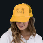 Gorra De Camionero Personalizado eres suficiente cita Inspiradora<br><div class="desc">Difunde positividad y recuérdete a ti mismo o a otros que "eres suficiente" con este sombrero de camionero de personalizable! Esta cita inspiradora, con una imponente letra a mano, puede ser personalizada para mostrar sus propias palabras motivacionales o un nombre, convirtiéndolo en un accesorio único. El diseño de malla resplandeciente...</div>
