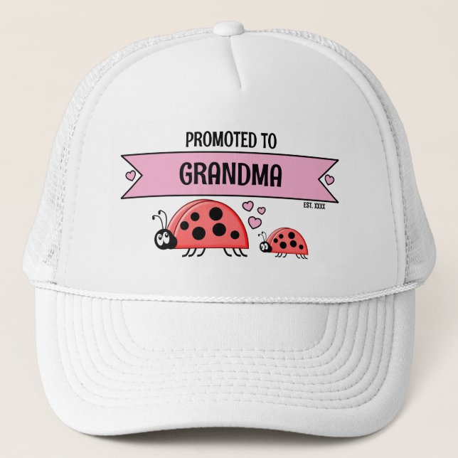 Gorra De Camionero Promoted to Grandma ladybugs white pink (Anverso)