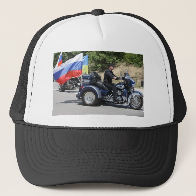 Gorra De Camionero ¡Putin monta un Trike! (Anverso)