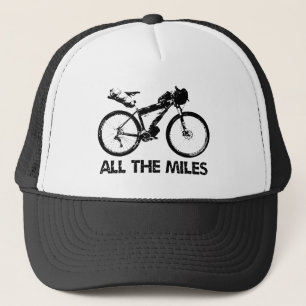 Gorra De Camionero Recorriendo En Bicicleta Todas Las Millas
