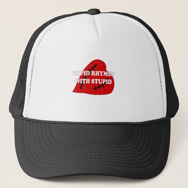 Gorra De Camionero Rhymes Cupido Con Estúpido (Anverso)