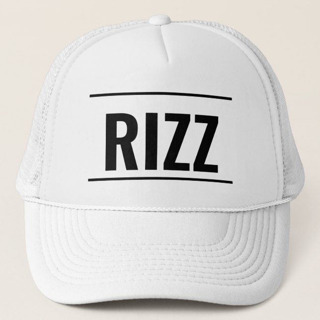 Gorra De Camionero RIZZ Leather Patch Hat — Minimal Logo Cap (Anverso)