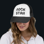 Gorra De Camionero Rockstar<br><div class="desc">Sienta como un Rockstar con este diseño moderno y minimalista del texto. Completamente adaptable con sus colores preferidos.</div>