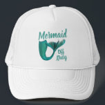 Gorra De Camionero Sirena de servicio de la sirena<br><div class="desc">Girly gorra de las sirenas fuera de servicio este verano.</div>