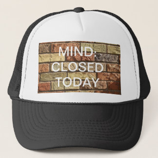 GORRA DE CAMIONERO TAPÓN DE MENTE CERRADO