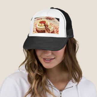 Gorra De Camionero Tarta Deliciosa con Una Rebanada Cortada Texto Per