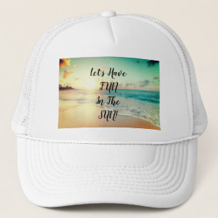 Gorra De Camionero Texto de "Vamos a divertirnos" en una soleada foto