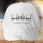 Gorra De Camionero Tío Modern Elegant Día Simple del Padre<br><div class="desc">Este diseño sencillo y moderno se compone de una tipografía de san serif.</div>