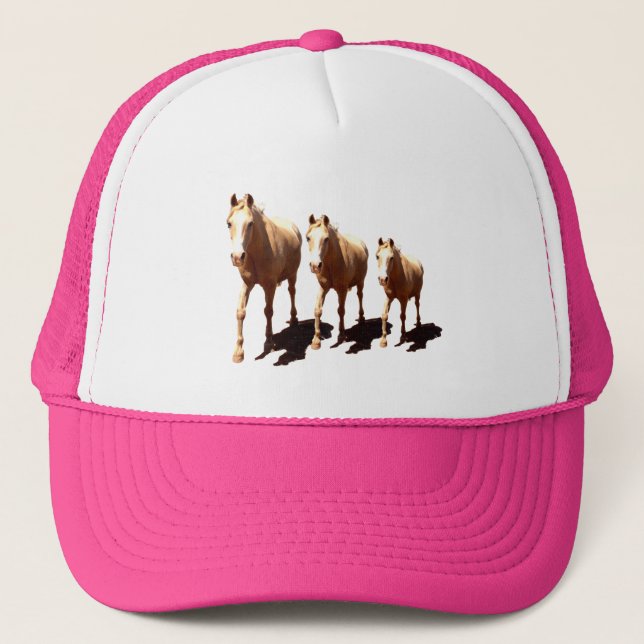 Gorra De Camionero Tres caballos palominos, rosados (Anverso)
