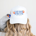 Gorra De Camionero Última tostada en la costa Aperol Spritz Bachelore<br><div class="desc">El "Last Toast on the Coast Aperol Spritz" es una vibrante suite soltera que capta la esencia de las celebraciones costeras. El diseño destaca por sus dos gafas de Aperol Spritz ilustradas, que se aferran a la vez, rodeadas de rodajas de naranja, añadiendo un toque refrescante y festivo. La colección...</div>