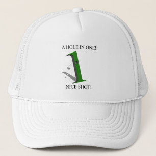 Gorra De Camionero Un Agujero En Una Bola De Golf