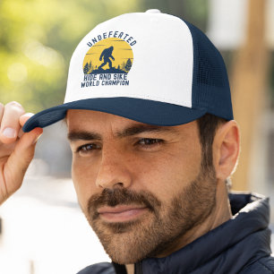 Gorra De Camionero Undefeated Hike and Sike World Champion