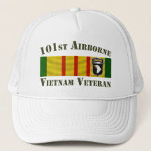 Veterano de la División Aerotransportada 101 en Vi