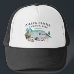 Gorra De Camionero Viaje por carretera que acampa de la reunión de<br><div class="desc">Atracción de una escena del campo del vintage para añadir al encanto rústico. Cambie el apellido y la fecha para hacerle que sus los propios crean para requisitos particulares. Este diseño nunca saldrá de estilo. Perfeccione para las fotos de familia, los fiestas de la reunión, los viajes por carretera y...</div>