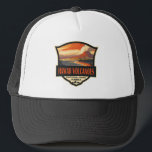 Gorra De Camionero Viajes del Ilustracion del Parque Nacional de los<br><div class="desc">Diseño artístico vectorial de los volcanes de Hawái. El parque está en la isla de Hawái. En su corazón se encuentran los volcanes activos Kīlauea y Mauna Loa.</div>