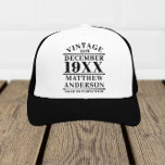 Gorra De Camionero Viñeta personalizada de edad avanzada a perfección<br><div class="desc">La cosecha personalizada de edad hasta la perfección el diseño puede ser un gran regalo para tus amigos o familiares,  o puedes usarlo tú mismo.</div>