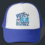 Gorra De Camionero Vota azul en las elecciones burros demócratas de 2<br><div class="desc">Vota azul en 2022. gorra de fiestas de votantes de Guay para las elecciones de mitad de período. Un burro demócrata en las elecciones diseñó un burro sobre votar a demócrata en las elecciones para mejorar a Estados Unidos. Los votantes deben mantenerse activos en las razas estatales y locales.</div>