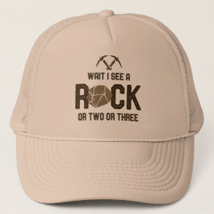 Gorra De Camionero Wait I See A Rock