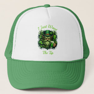Gorra De Camionero Whimsical Leprechaun Tomando Una Cerveza Fría