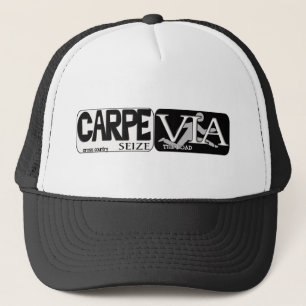 GORRA DE CAMIONERO XC EL LEMA DEL LATÍN AGARRA EL CAMINO - CARPE VÍ