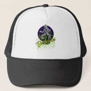 Gorra De Camionero Zumo de remolacha   Sentado en una lápida