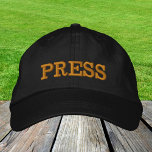 GORRA de oro / negro de la gorra de béisbol bordad<br><div class="desc">Gorras bordados: Captura clásica de béisbol de moda dorada / negra con el texto "PRENSA" para medios,  reporteros,  periodistas,  fotógrafos,  portada de noticias así como para vestir a fiesta,  periódico universitario,  Santa secreta / noche de salida</div>