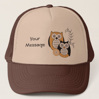 Gorra moderno del camionero de los búhos