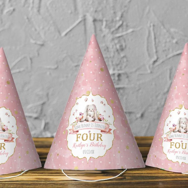 Gorro De Fiesta Un conejo cumple cuatro años (Subido por el creador)