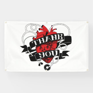 "Gracias" por Ellis Ringle en la pancarta al aire