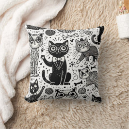 Graciosa almohada de patrón gato blanco y negro