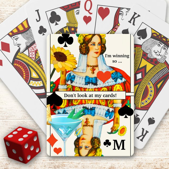 Graciosa cubierta de cartas para jugar cócteles Qu (Deck of playing cards featuring a colorful design with a queen with sunflower and cocktail.)