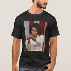 Graciosa Nancy Pelosi Aplaude la camiseta contra T