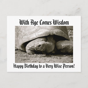 Graciosa postal feliz cumpleaños con tortuga vieja