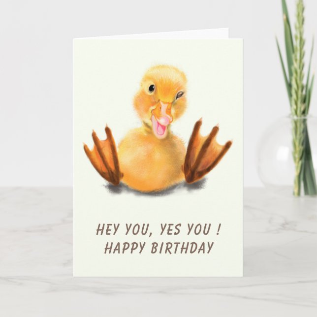 Graciosa tarjeta de cumpleaños con feliz pato amar (Anverso)