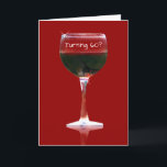 Graciosa tarjeta de cumpleaños con tema de vino<br><div class="desc">¡Un feliz cumpleaños número 60 que es muy divertido! ¡Girar debería ser divertido! Esta feliz tarjeta de cumpleaños número 60 tiene un vaso de vino tinto y en el interior dice "¡Hagamos un buen vino al respecto!" ¡No es mejor momento para "vino" y después para un cumpleaños!</div>
