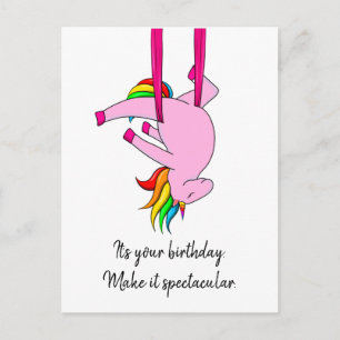Graciosa tarjeta postal de cumpleaños de Unicornio