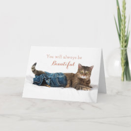 Gracioso gato con jeans tarjeta de cumpleaños para