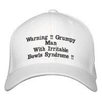 Gracioso y gruñón Bowler, Gorra bordado