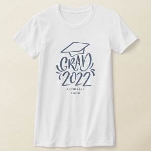 Grad 2022 con letras de mano con camiseta con gorr