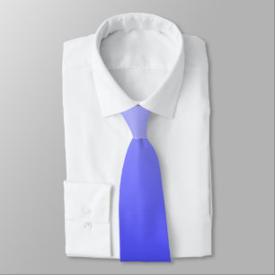 Gradiente de matiz azul de corbata masculina