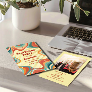 Grado Groovy - Invitación a graduación estilo retr