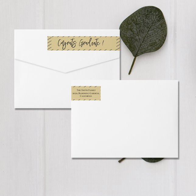 Graduación de felicitaciones a los graduados de ba (Cute Congrats Graduate Brown Stripes Scripts Wrap Around Label)