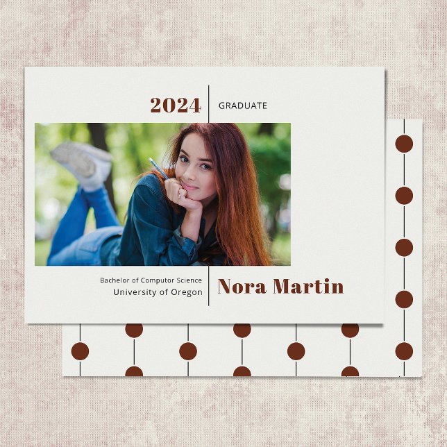 Graduación simple de fotos Invitación de crema de  (Subido por el creador)