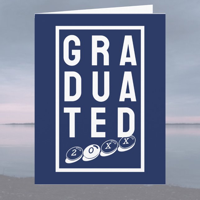 Graduado. Felicidades por tu tarjeta de graduación (Subido por el creador)