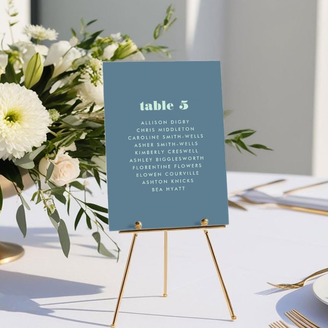 Gráfico de asientos número de tabla de tipografía  (Bold Blue Typography Wedding Table Number Seating Chart Card)