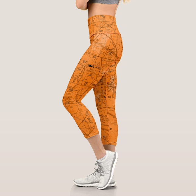 Gráfico TAC Phoenix Capri Leggings (Izquierda)