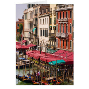 Gran Canal de Venecia Italia con góndolas