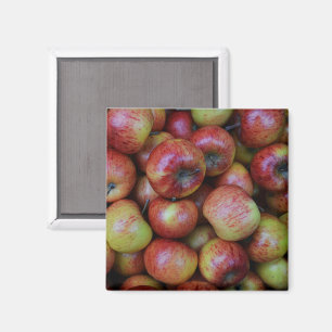 Gran cantidad de manzanas imán